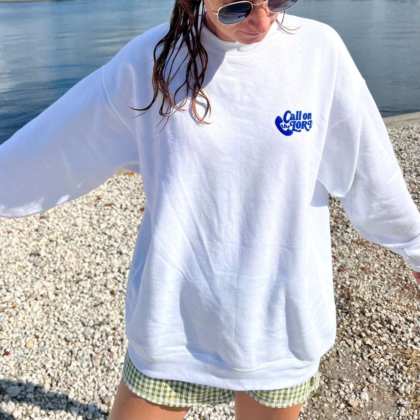 Call on the Lord Crewneck |  white/blue